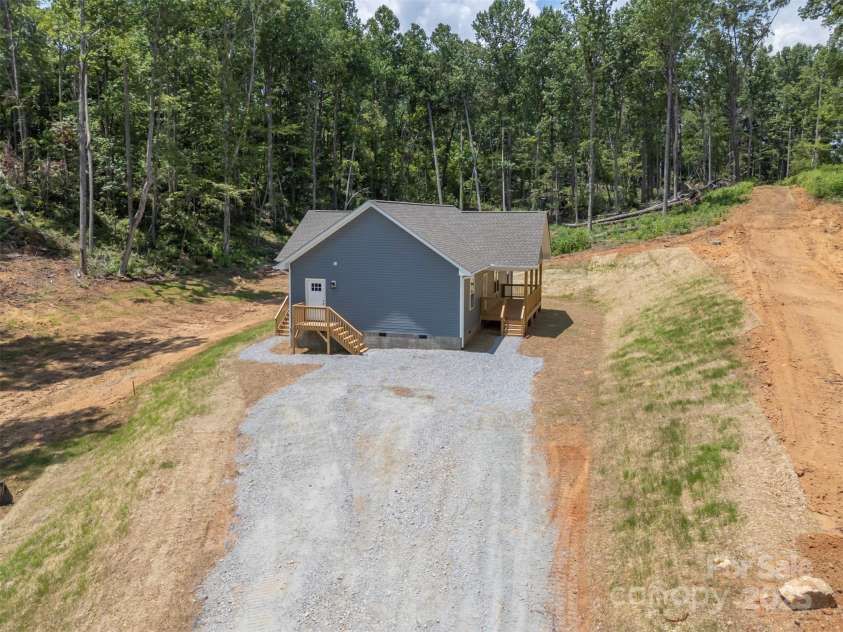 626 Felmet Road, Flat Rock, NC 28731.  MLS# CAR4274013, YatesRealty ID 26920. 