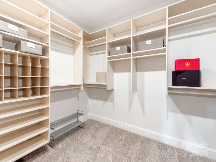 12001 Pine Valley Club Drive, Charlotte, NC 28277.  MLS# CAR4277556, YatesRealty ID 26921. 