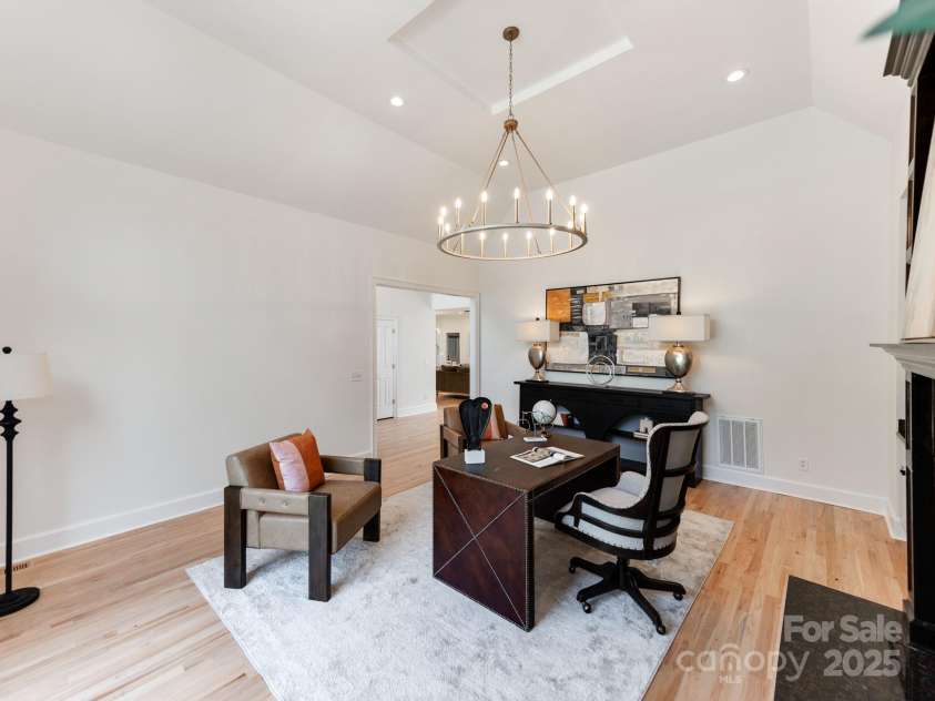 12001 Pine Valley Club Drive, Charlotte, NC 28277.  MLS# CAR4277556, YatesRealty ID 26921. 