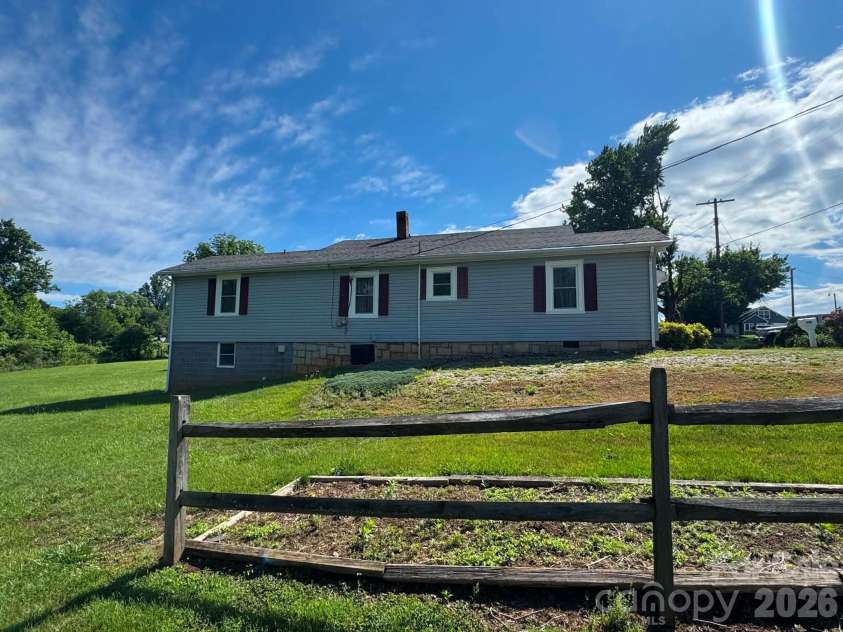 1230 Zephyr Mountain Park Road, State Road, NC 28676.  MLS# CAR4388167, YatesRealty ID 26922. 