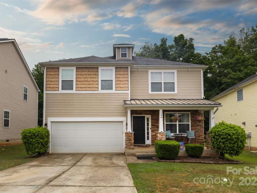 1206 Bottle Brush Lane, Harrisburg, NC 28075.  MLS# CAR4279213, YatesRealty ID 26923. Welcome Home