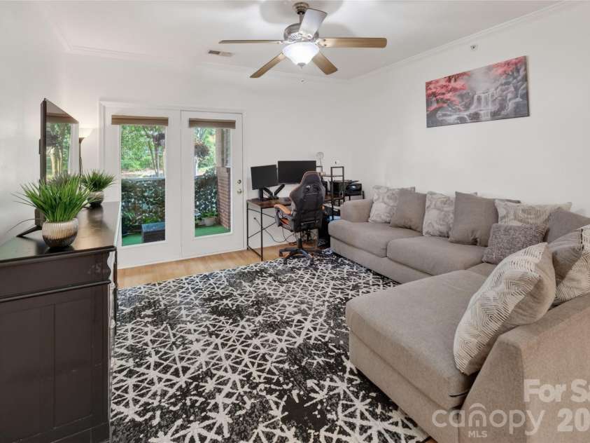 11915 Ridgeway Park Drive, Charlotte, NC 28277.  MLS# CAR4388105, YatesRealty ID 26924. 