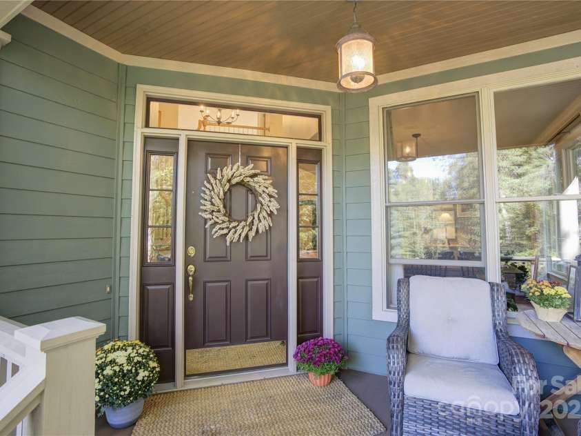 25 Madelyn Lane, Fairview, NC 28730.  MLS# CAR4309123, YatesRealty ID 26924. 