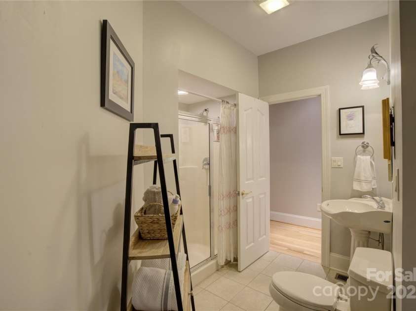 25 Madelyn Lane, Fairview, NC 28730.  MLS# CAR4309123, YatesRealty ID 26924. 