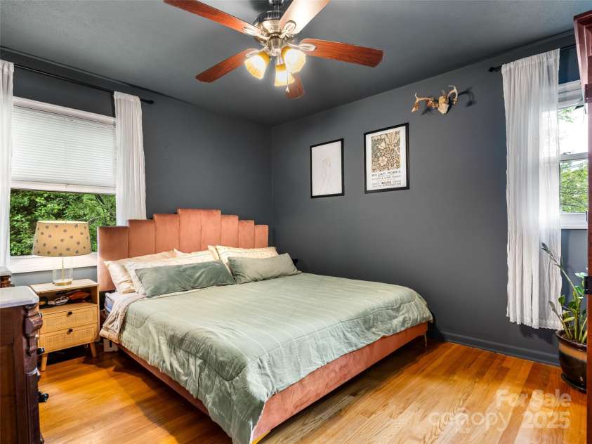 47 Grandview Road, Asheville, NC 28806.  MLS# CAR4281670, YatesRealty ID 26926. 