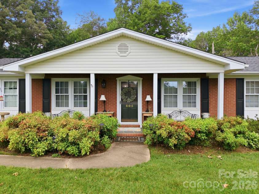805 Pine Hill Drive, Salisbury, NC 28146.  MLS# CAR4387687, YatesRealty ID 26926. 