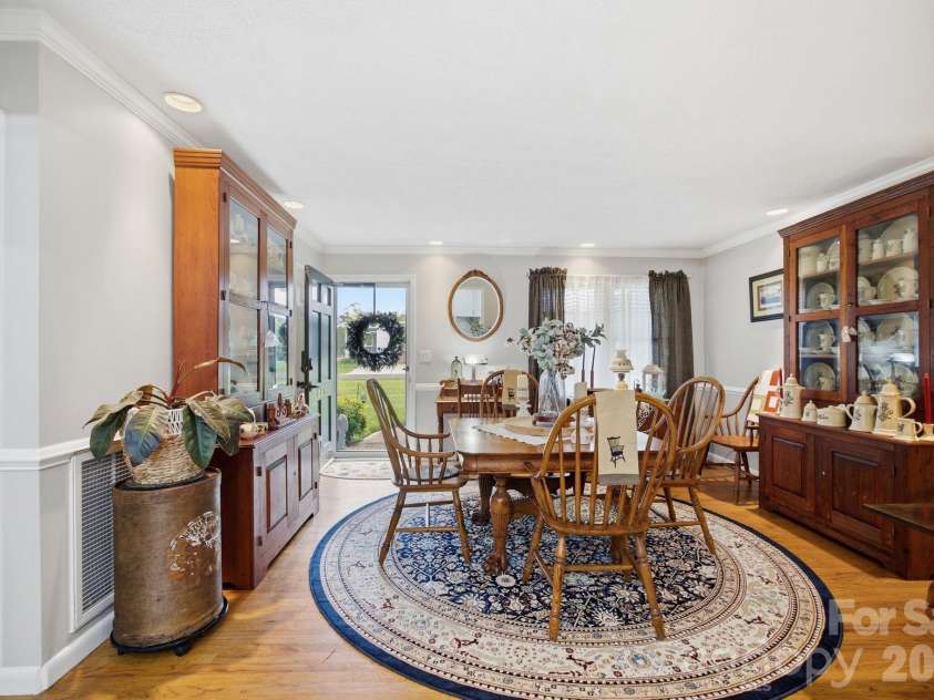 805 Pine Hill Drive, Salisbury, NC 28146.  MLS# CAR4387687, YatesRealty ID 26926. 