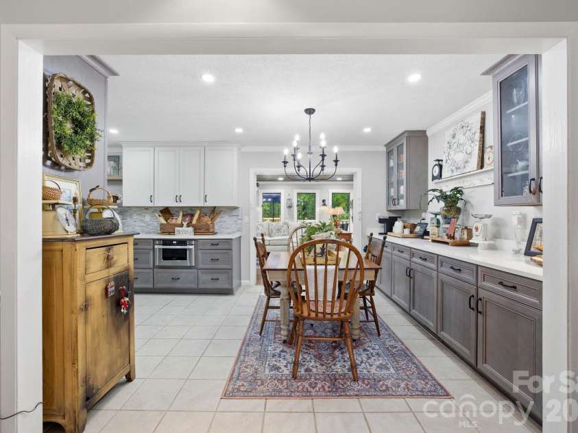 805 Pine Hill Drive, Salisbury, NC 28146.  MLS# CAR4387687, YatesRealty ID 26926. 