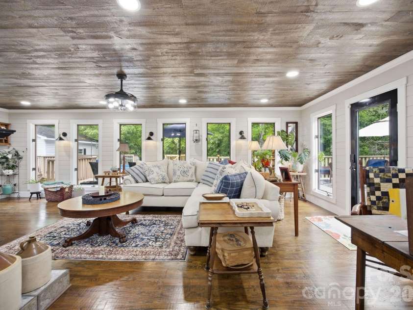 805 Pine Hill Drive, Salisbury, NC 28146.  MLS# CAR4387687, YatesRealty ID 26926. 