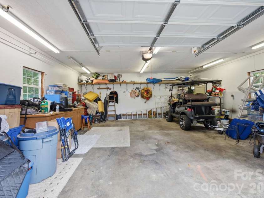 805 Pine Hill Drive, Salisbury, NC 28146.  MLS# CAR4387687, YatesRealty ID 26926. 