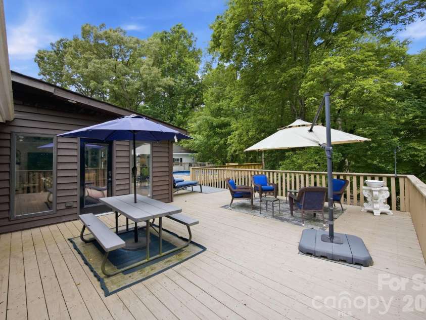805 Pine Hill Drive, Salisbury, NC 28146.  MLS# CAR4387687, YatesRealty ID 26926. 