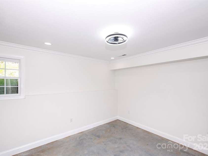 6534 Providence Road, Charlotte, NC 28226.  MLS# CAR4204470, YatesRealty ID 26928. 