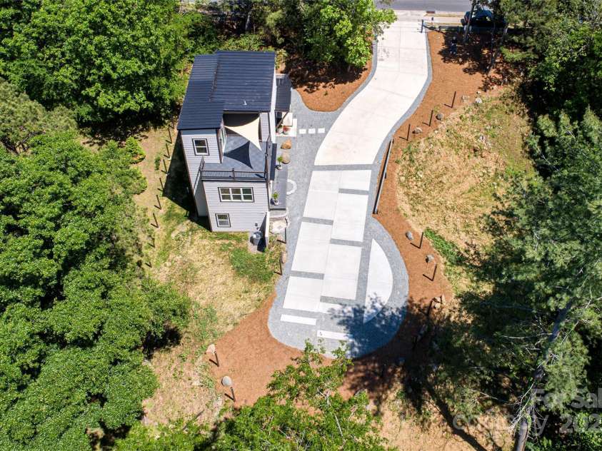 6534 Providence Road, Charlotte, NC 28226.  MLS# CAR4204470, YatesRealty ID 26928. 