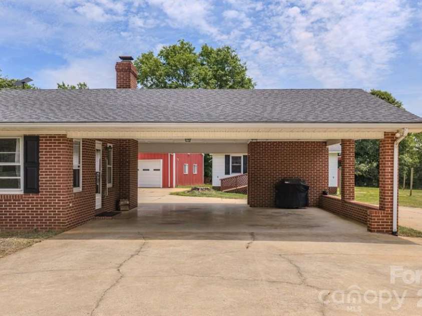 1241 County Line Road, Rutherfordton, NC 28139.  MLS# CAR4387812, YatesRealty ID 26929. 