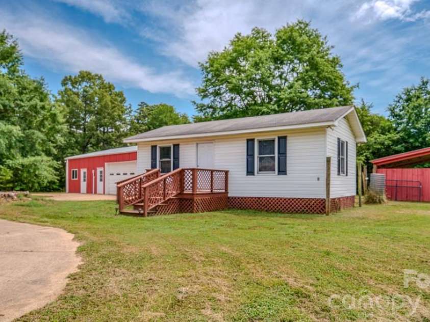 1241 County Line Road, Rutherfordton, NC 28139.  MLS# CAR4387812, YatesRealty ID 26929. 