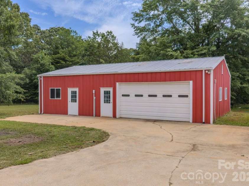 1241 County Line Road, Rutherfordton, NC 28139.  MLS# CAR4387812, YatesRealty ID 26929. 