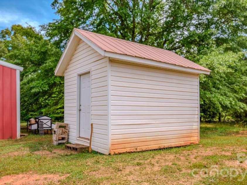 1241 County Line Road, Rutherfordton, NC 28139.  MLS# CAR4387812, YatesRealty ID 26929. 