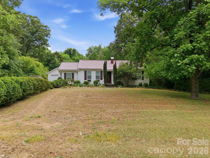 211 Sowers Ferry Road, Salisbury, NC 28144.  MLS# CAR4388272, YatesRealty ID 26930. 