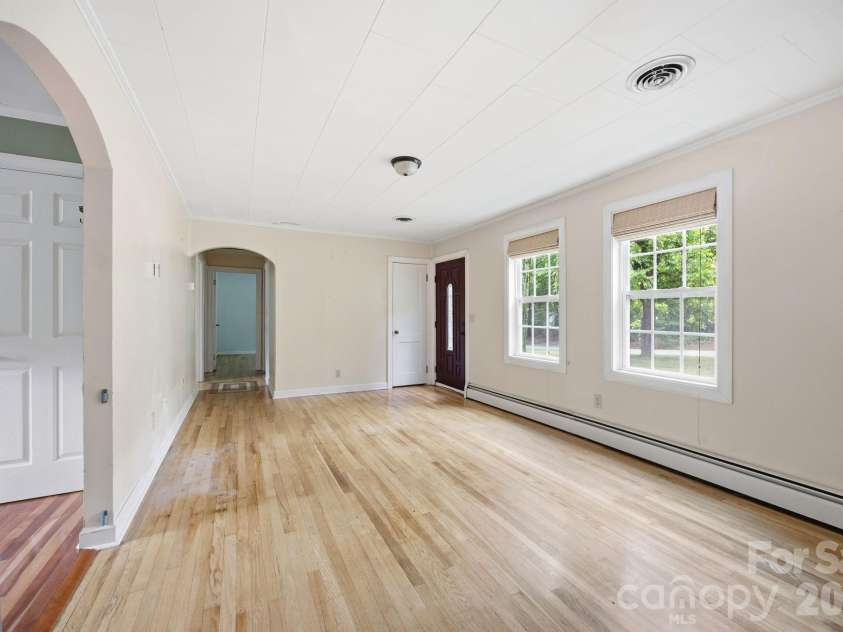 211 Sowers Ferry Road, Salisbury, NC 28144.  MLS# CAR4388272, YatesRealty ID 26930. 