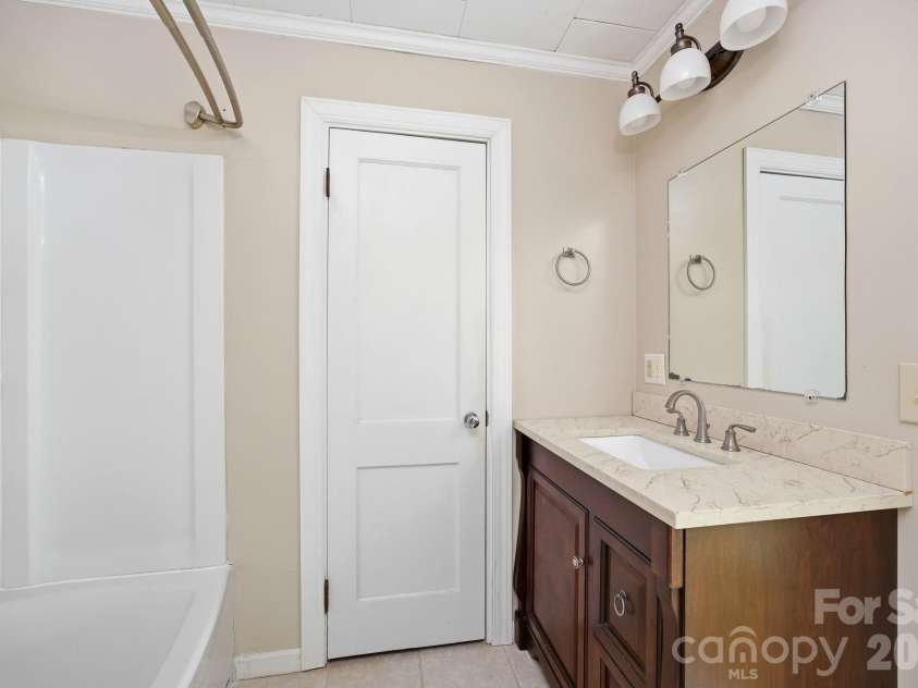 211 Sowers Ferry Road, Salisbury, NC 28144.  MLS# CAR4388272, YatesRealty ID 26930. 