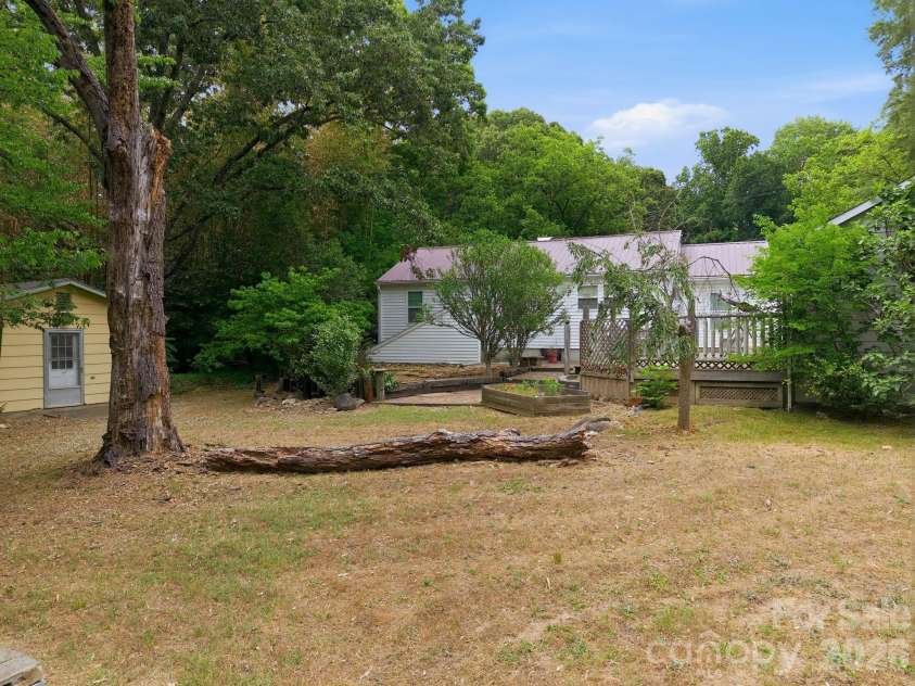 211 Sowers Ferry Road, Salisbury, NC 28144.  MLS# CAR4388272, YatesRealty ID 26930. 