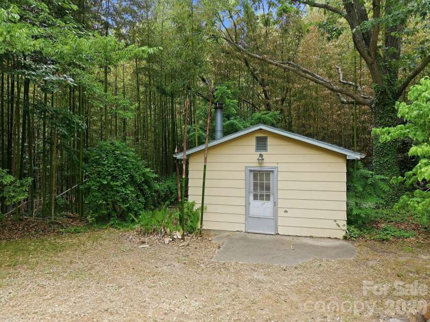 211 Sowers Ferry Road, Salisbury, NC 28144.  MLS# CAR4388272, YatesRealty ID 26930. 