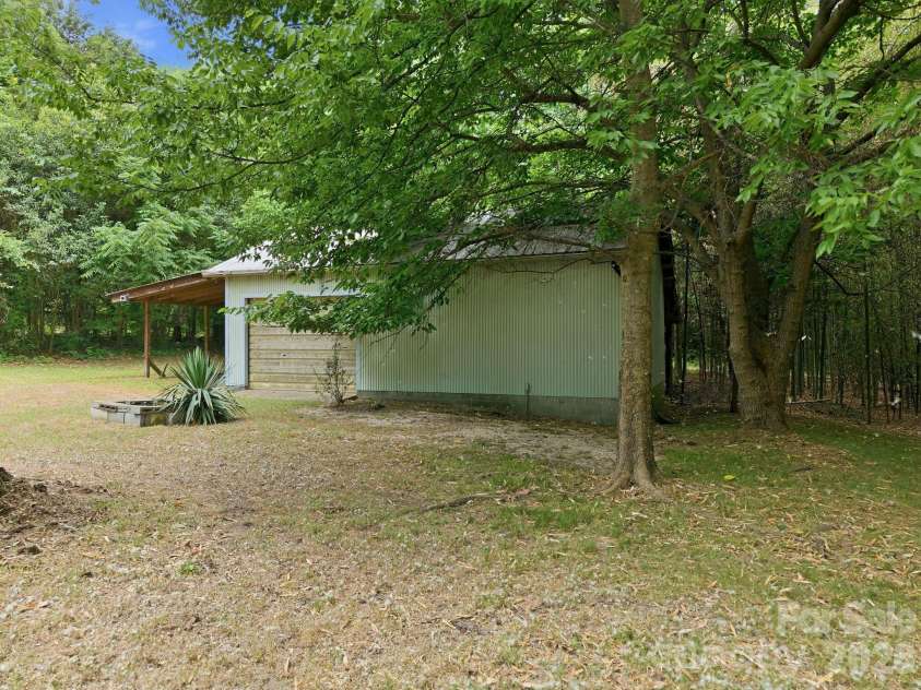 211 Sowers Ferry Road, Salisbury, NC 28144.  MLS# CAR4388272, YatesRealty ID 26930. 