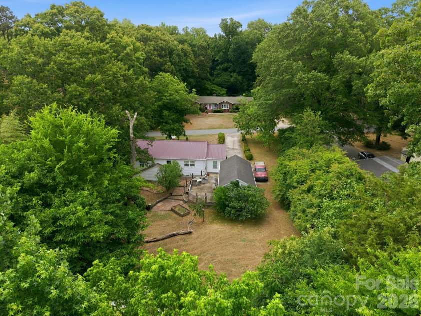 211 Sowers Ferry Road, Salisbury, NC 28144.  MLS# CAR4388272, YatesRealty ID 26930. 