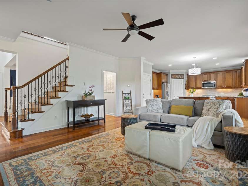 422 Deer Brush Lane, Waxhaw, NC 28173.  MLS# CAR4253488, YatesRealty ID 26930. 