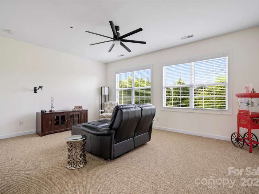 422 Deer Brush Lane, Waxhaw, NC 28173.  MLS# CAR4253488, YatesRealty ID 26930. GREAT Bonus Room or a 6th bedroom