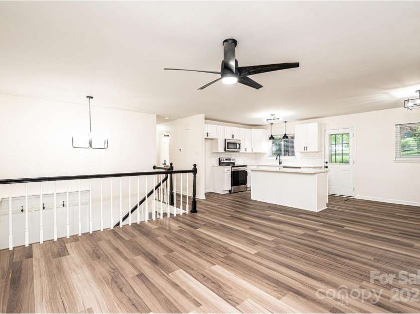 1309 Poplar Circle, Newton, NC 28658.  MLS# CAR4272875, YatesRealty ID 26931. 