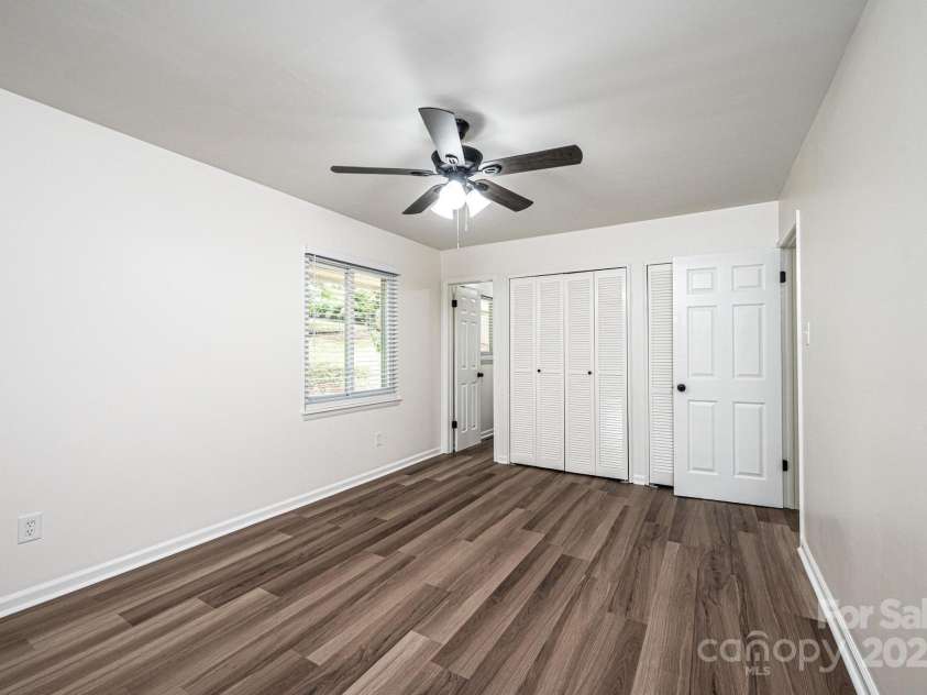 1309 Poplar Circle, Newton, NC 28658.  MLS# CAR4272875, YatesRealty ID 26931. 