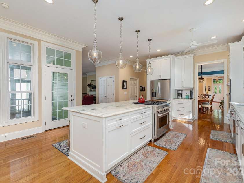 9210 Ginhouse Lane, Charlotte, NC 28277.  MLS# CAR4266408, YatesRealty ID 26933. 
