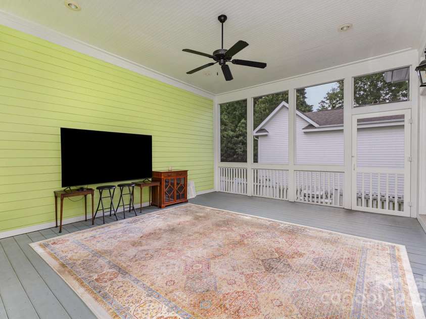 9210 Ginhouse Lane, Charlotte, NC 28277.  MLS# CAR4266408, YatesRealty ID 26933. 