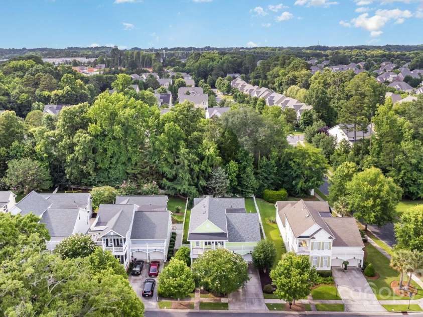9210 Ginhouse Lane, Charlotte, NC 28277.  MLS# CAR4266408, YatesRealty ID 26933. 