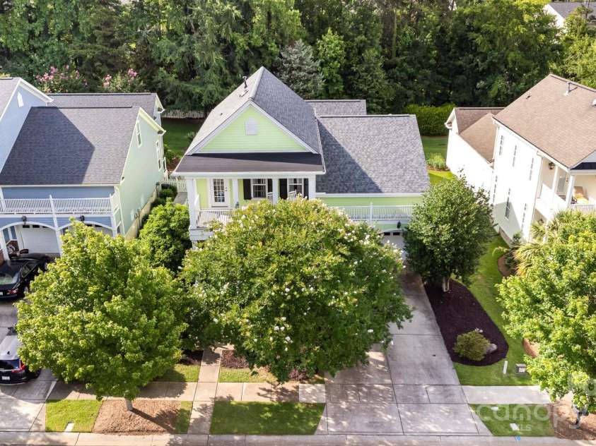 9210 Ginhouse Lane, Charlotte, NC 28277.  MLS# CAR4266408, YatesRealty ID 26933. 