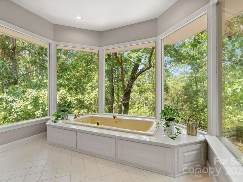 310 Southwood Lane, Columbus, NC 28722.  MLS# CAR4265730, YatesRealty ID 26934. 