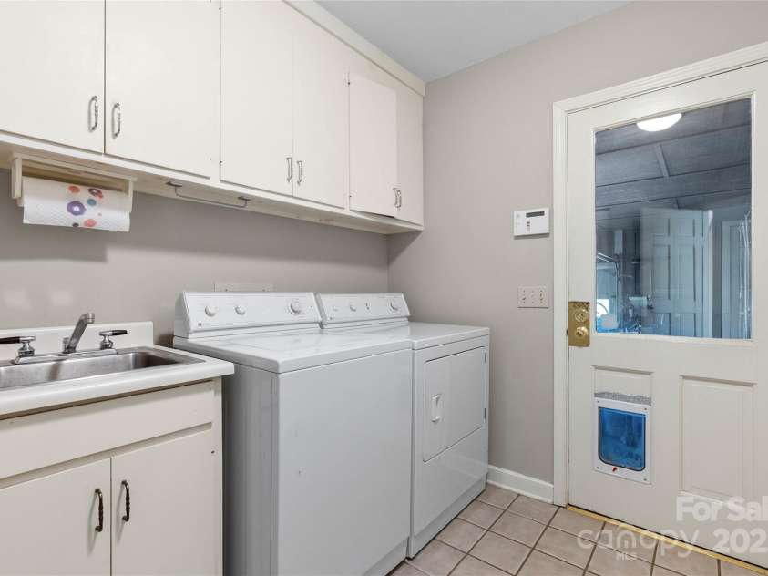 310 Southwood Lane, Columbus, NC 28722.  MLS# CAR4265730, YatesRealty ID 26934. 
