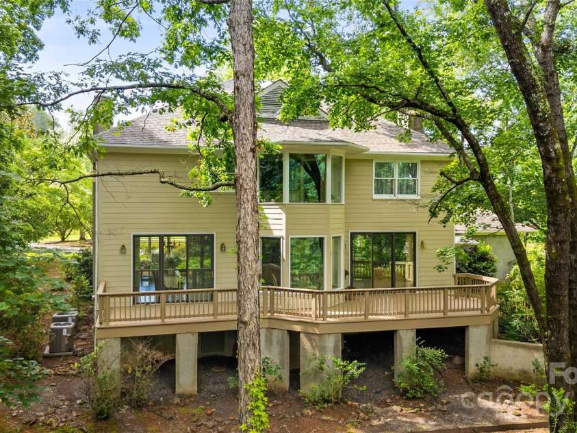 310 Southwood Lane, Columbus, NC 28722.  MLS# CAR4265730, YatesRealty ID 26934. 