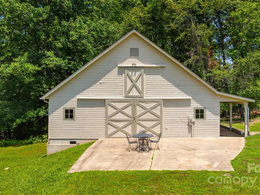 310 Southwood Lane, Columbus, NC 28722.  MLS# CAR4265730, YatesRealty ID 26934. 