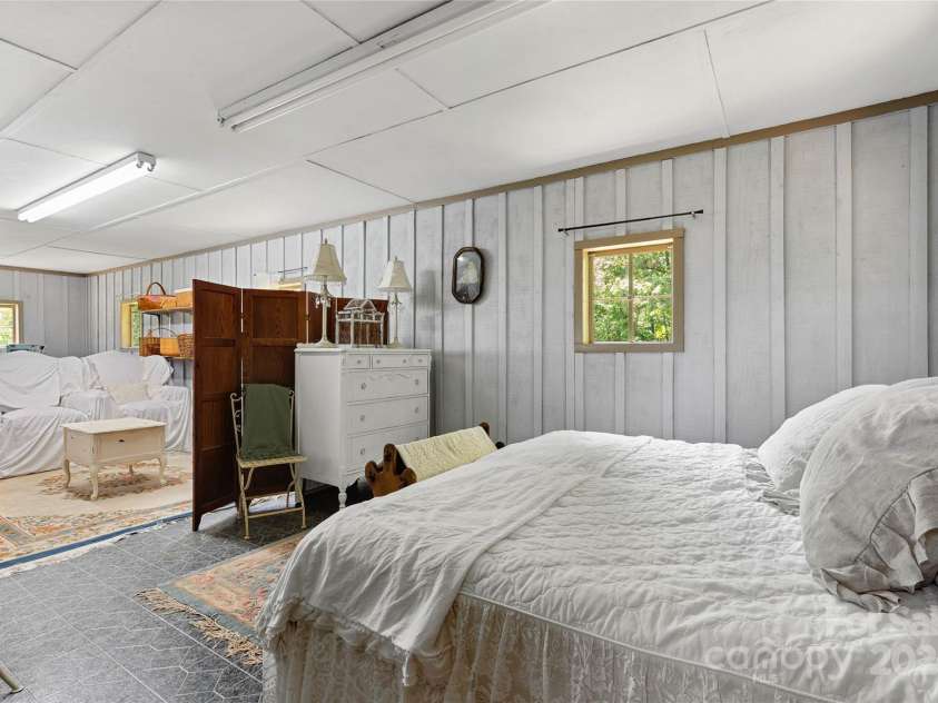 310 Southwood Lane, Columbus, NC 28722.  MLS# CAR4265730, YatesRealty ID 26934. 
