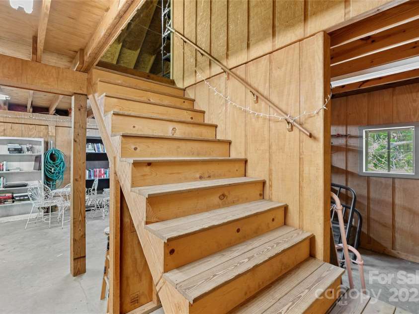310 Southwood Lane, Columbus, NC 28722.  MLS# CAR4265730, YatesRealty ID 26934. 