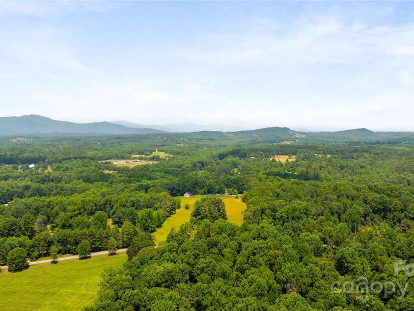 310 Southwood Lane, Columbus, NC 28722.  MLS# CAR4265730, YatesRealty ID 26934. 