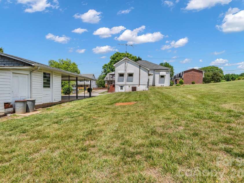 310 Ryder Avenue, Landis, NC 28088.  MLS# CAR4388381, YatesRealty ID 26935. 
