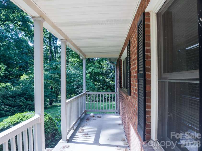 3250 Mount Pleasant Road, Concord, NC 28025.  MLS# CAR4383508, YatesRealty ID 26936. 