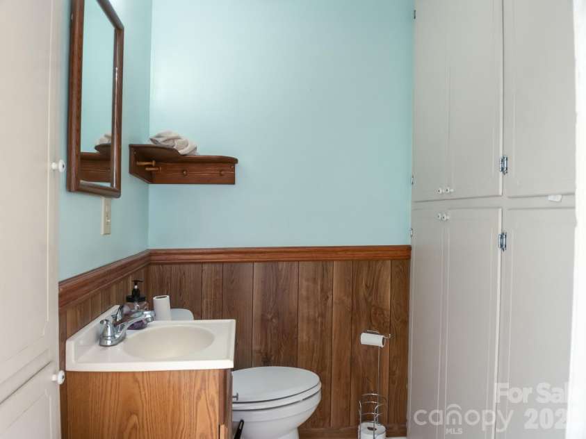 3250 Mount Pleasant Road, Concord, NC 28025.  MLS# CAR4383508, YatesRealty ID 26936. 