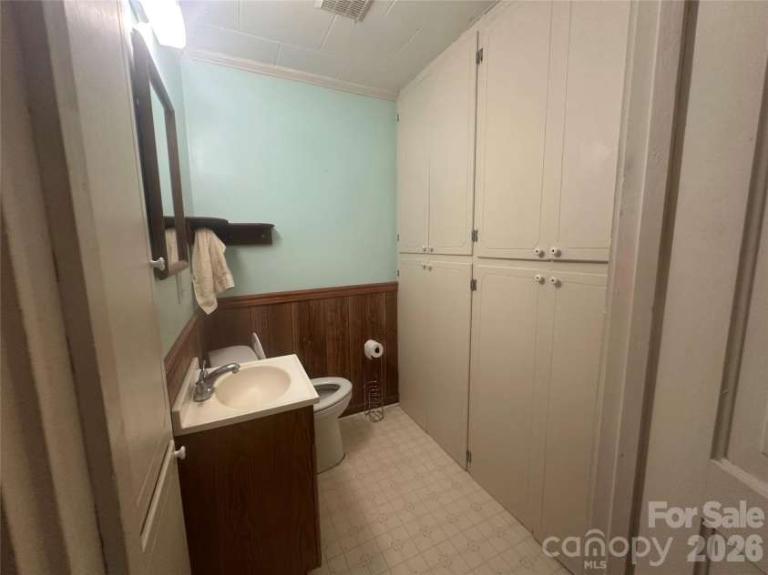 3250 Mount Pleasant Road, Concord, NC 28025.  MLS# CAR4383508, YatesRealty ID 26936. 