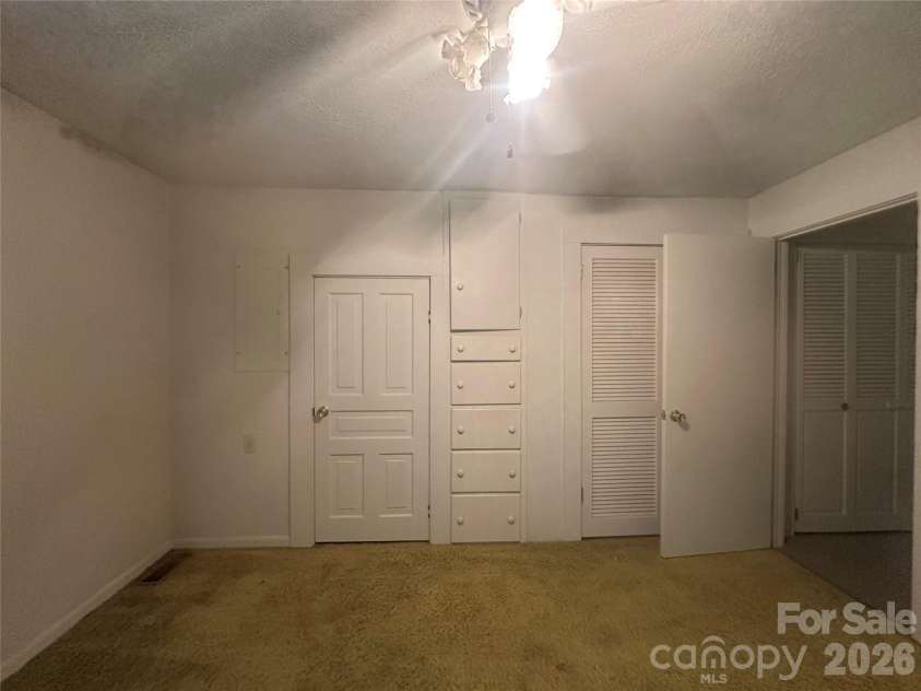 3250 Mount Pleasant Road, Concord, NC 28025.  MLS# CAR4383508, YatesRealty ID 26936. 