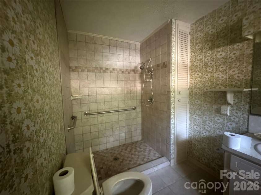 3250 Mount Pleasant Road, Concord, NC 28025.  MLS# CAR4383508, YatesRealty ID 26936. 