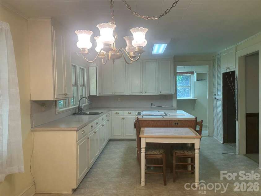 3250 Mount Pleasant Road, Concord, NC 28025.  MLS# CAR4383508, YatesRealty ID 26936. 